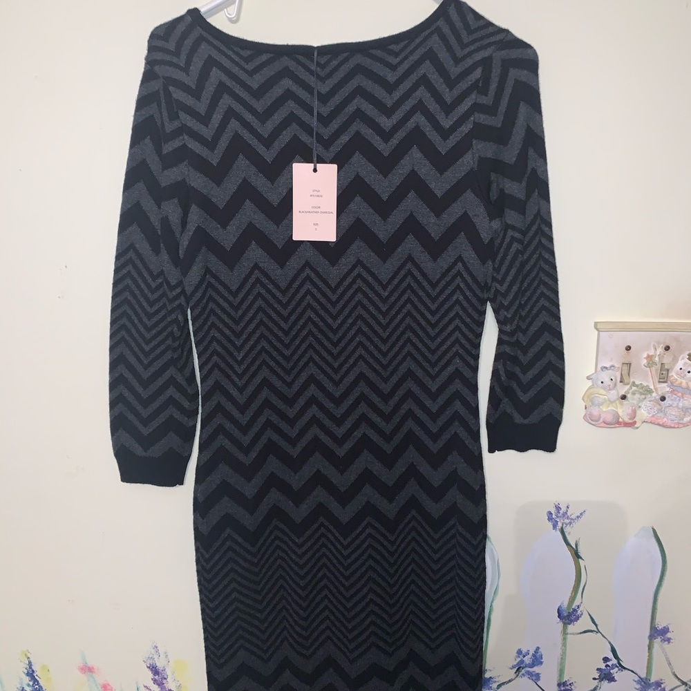 Patterned dress - Picture 2 of 3